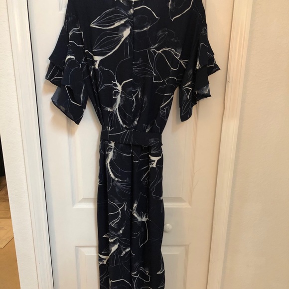 NWOT Vince Camuto Navy Jumpsuit - Picture 3 of 5